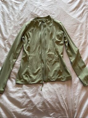 Nike Small Yoga Dri-FIT Luxe Fitted Jacket